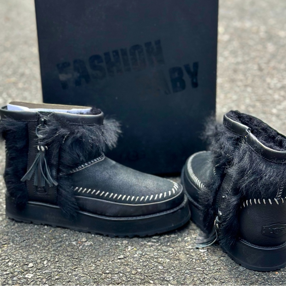 PLATFORM UGG PUNK-BOOT